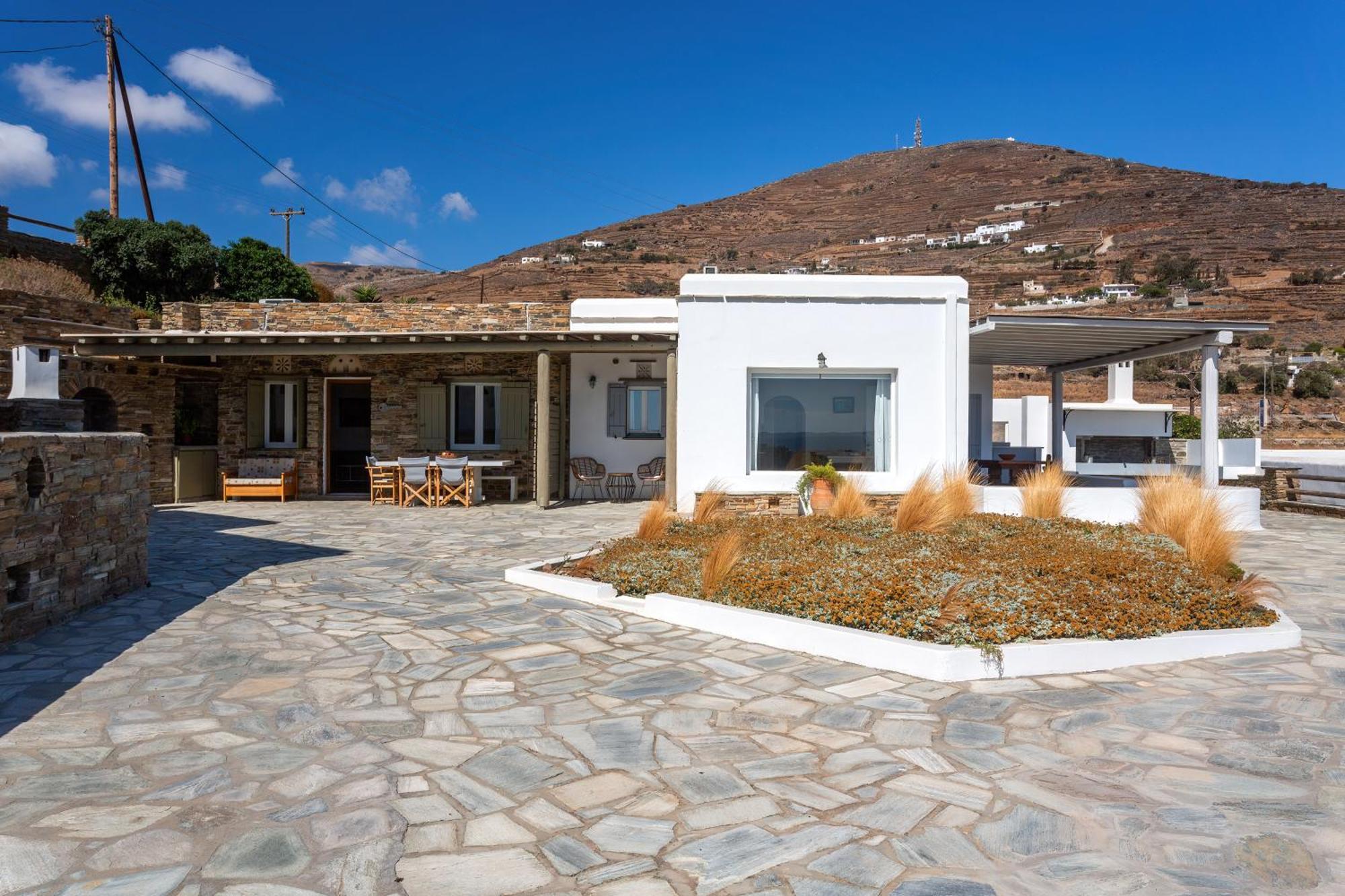 Вілла Andrea'S Tinos House Агіос-Состіс Екстер'єр фото