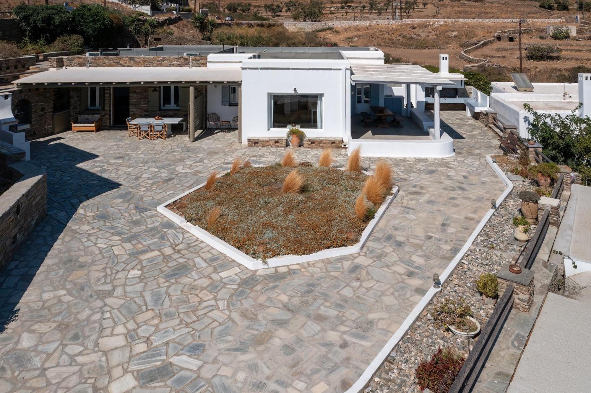 Вілла Andrea'S Tinos House Агіос-Состіс Екстер'єр фото