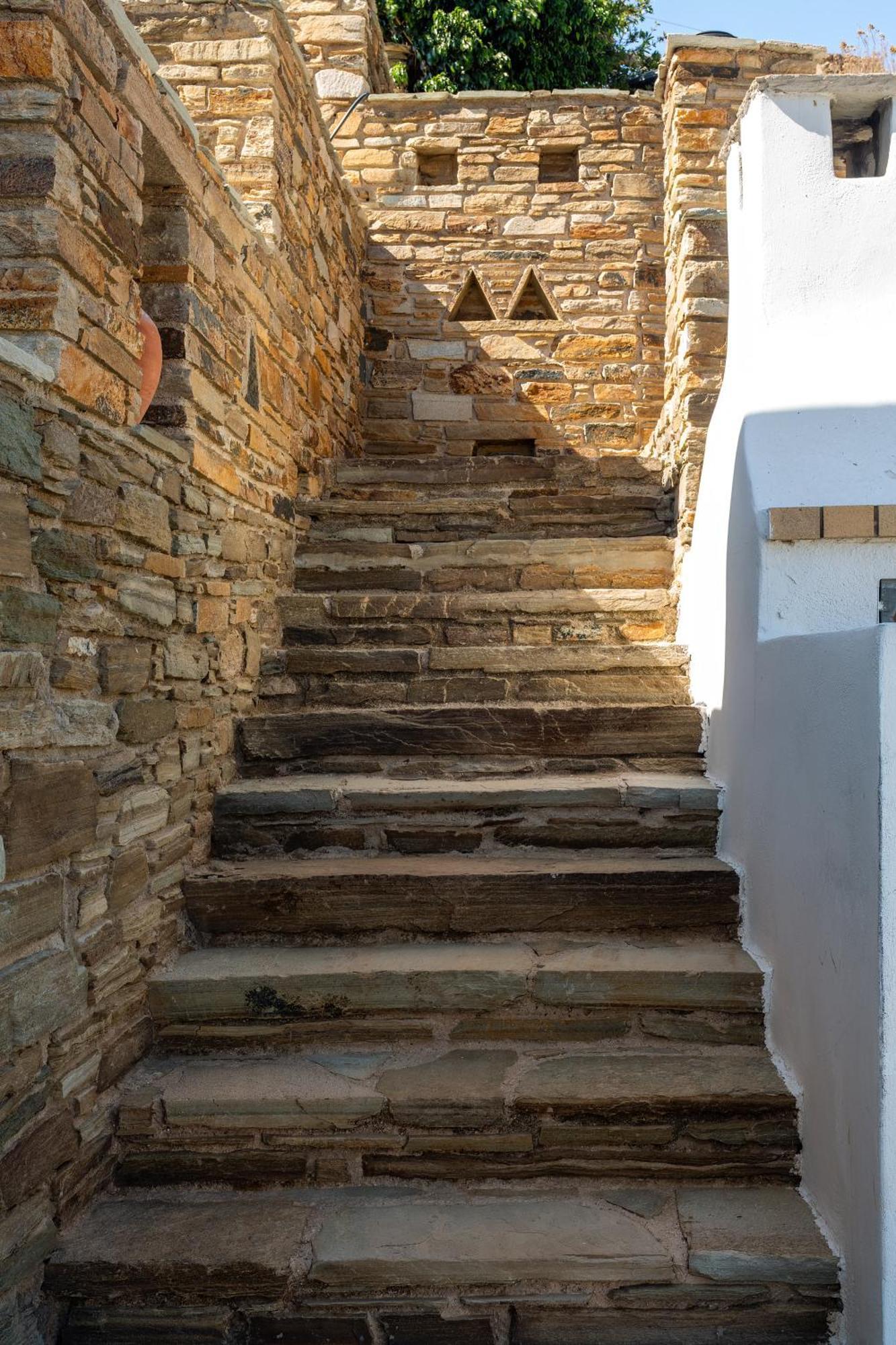 Вілла Andrea'S Tinos House Агіос-Состіс Екстер'єр фото